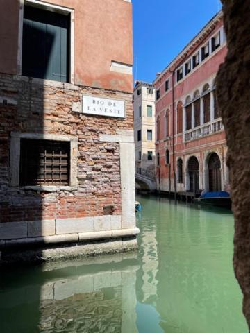 San Marco Apartment With Canal View Wenecja Zewnętrze zdjęcie